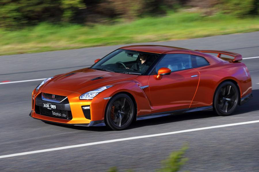  Nissan GT-R 2016 года  (AU) (фото 9 из 28)